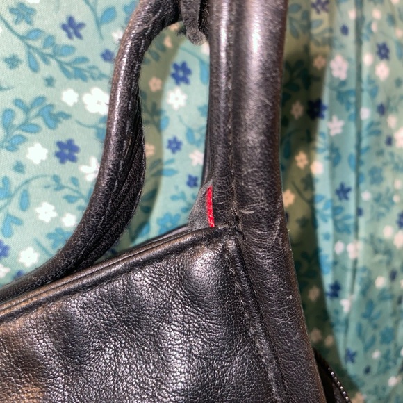 Lord & Taylor Vintage Black Leather Handbag - Picture 3 of 6